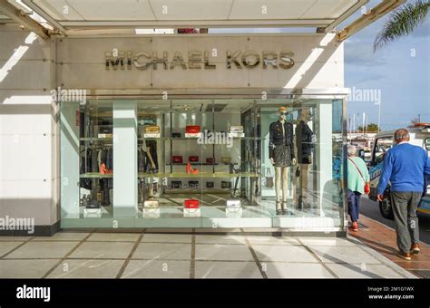 is michael kors high end.